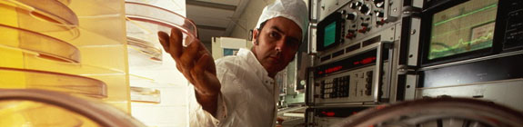 艾默生UPS制造行業(yè)IT應(yīng)用網(wǎng)絡(luò)能源解決方案